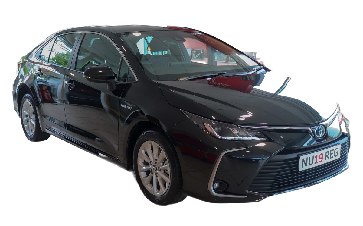 Toyota Corolla · XII E210 · седан
